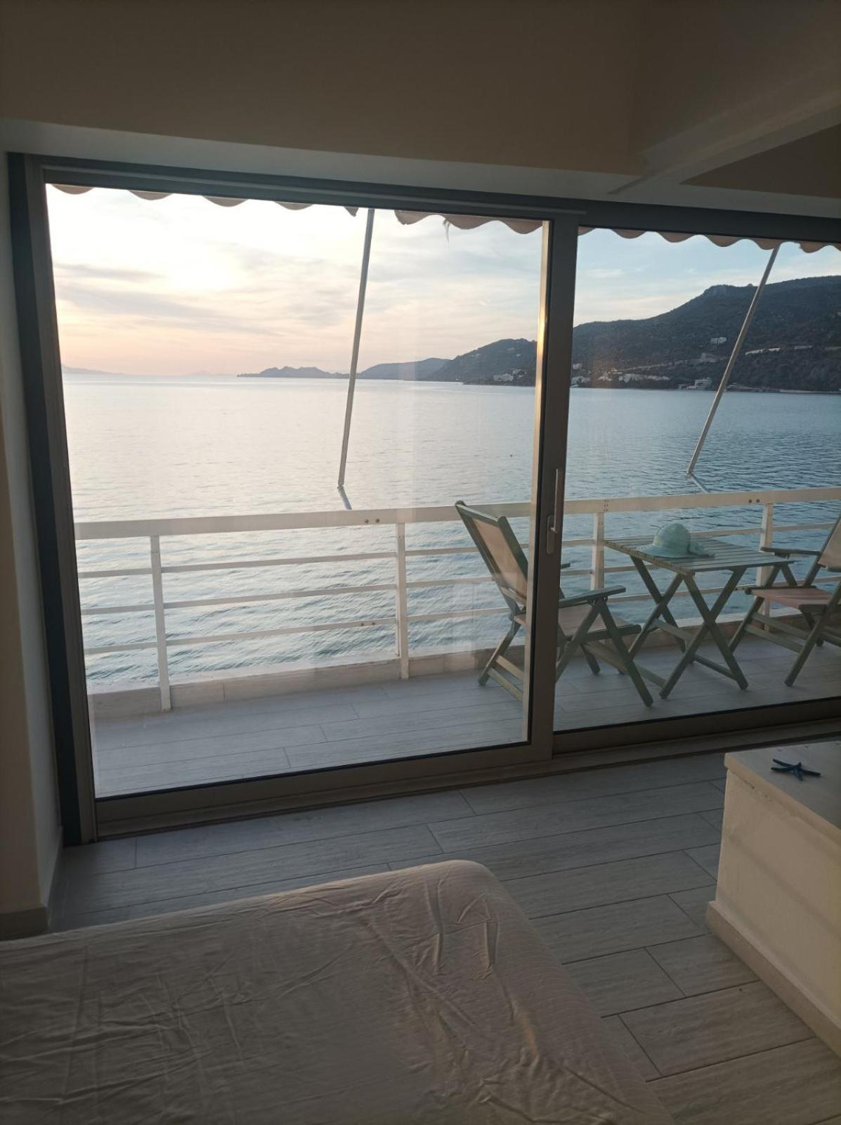 Blue Bliss Apartment Loutraki  Luaran gambar