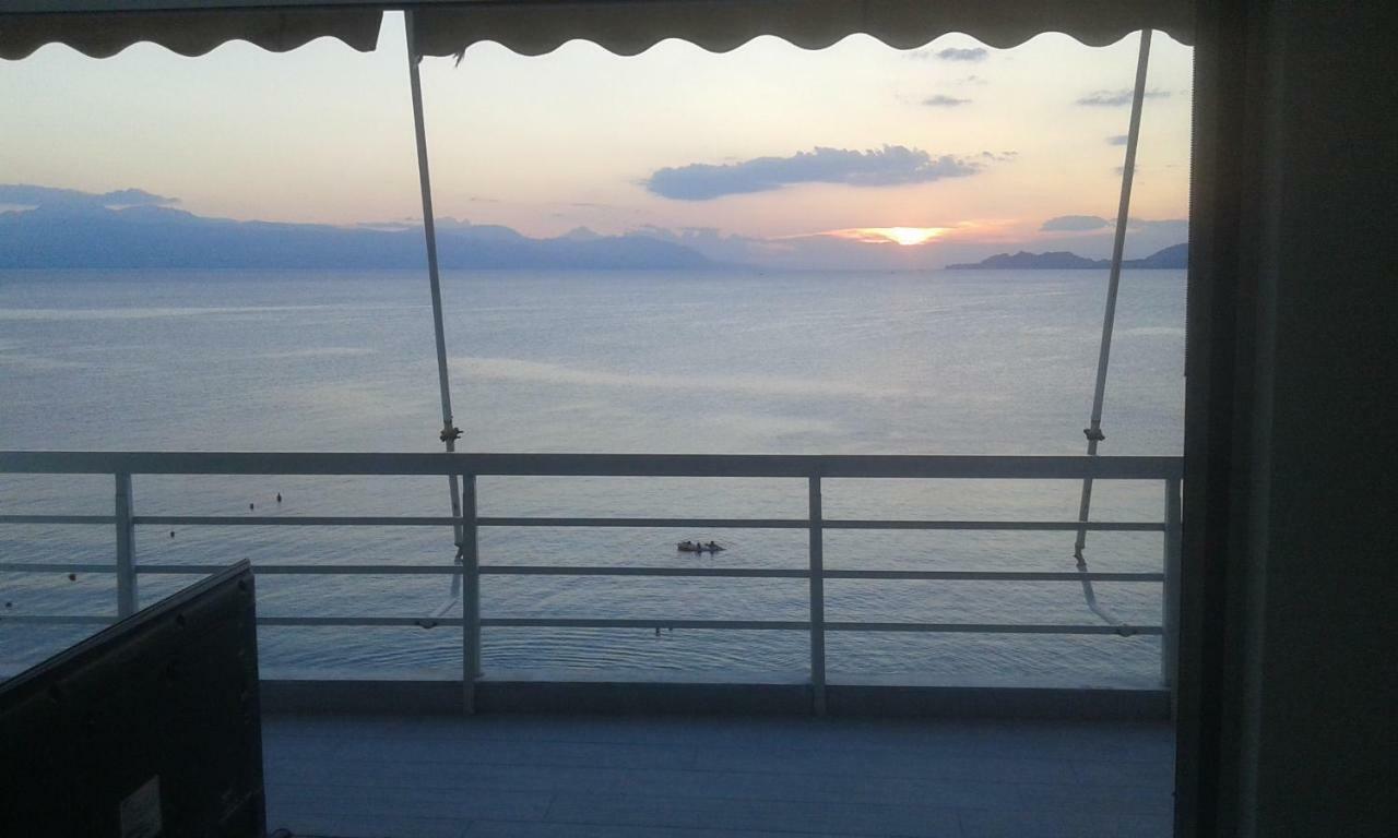 Blue Bliss Apartment Loutraki  Luaran gambar